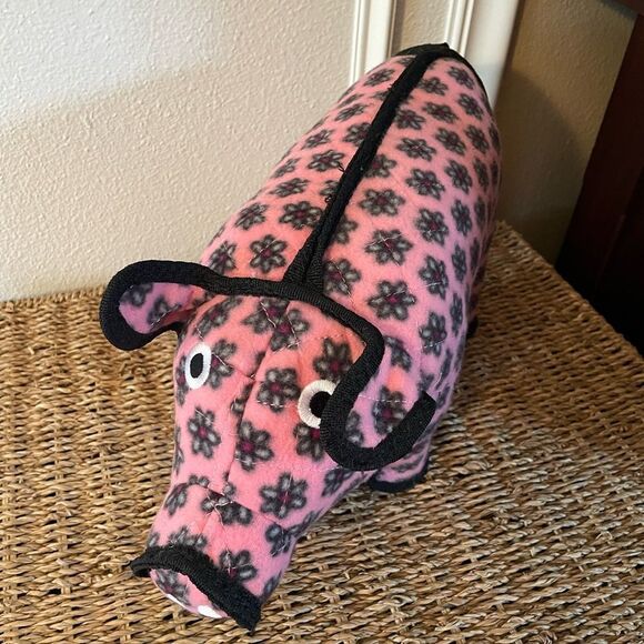 Barnyard Tuff Decorative Pig Chew Toy BIG! - Picture 13 of 14